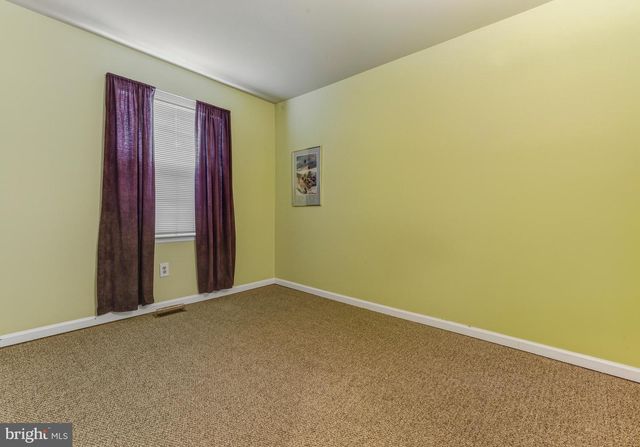 103 DORAL DR, Blackwood, NJ 08012