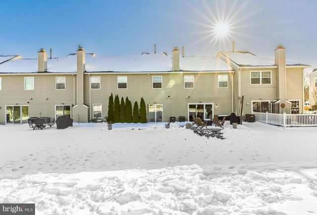 103 DORAL DR, Blackwood, NJ 08012