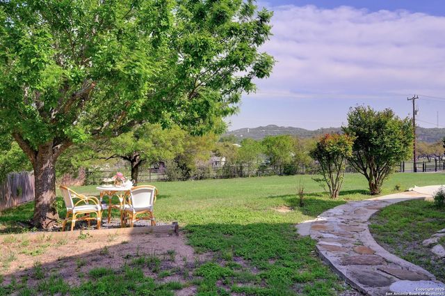 25010 Toutant Beauregard Rd, San Antonio, TX 78255