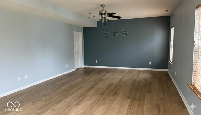 645 Fireside Drive, Greenwood, IN 46143