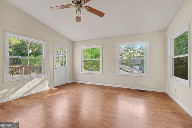 1465 Lake Lucerne Road SW, Lilburn, GA 30047