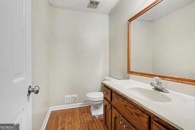 1465 Lake Lucerne Road SW, Lilburn, GA 30047