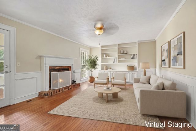 1465 Lake Lucerne Road SW, Lilburn, GA 30047