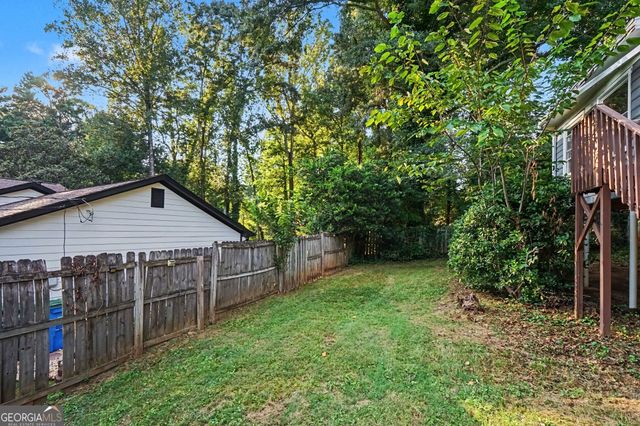 1465 Lake Lucerne Road SW, Lilburn, GA 30047
