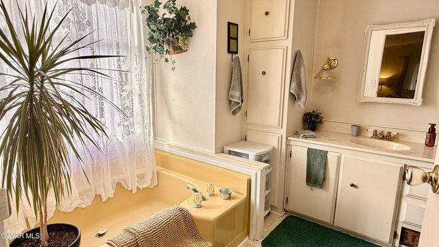 43850 E 20th Street Spc 114, Lancaster, CA 93535