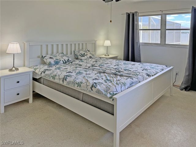 5201 Pocatella CT, Cape Coral, FL 33904