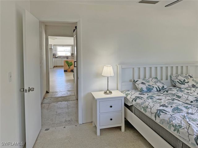 5201 Pocatella CT, Cape Coral, FL 33904