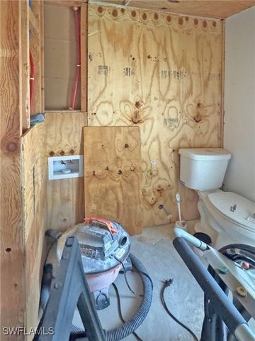 5201 Pocatella CT, Cape Coral, FL 33904