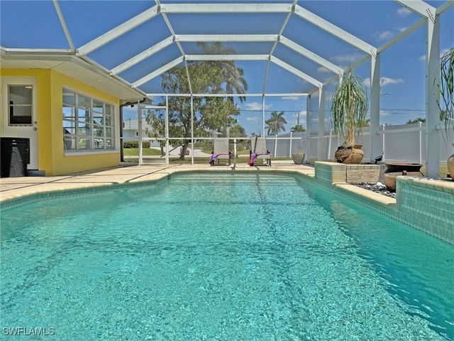 5201 Pocatella CT, Cape Coral, FL 33904