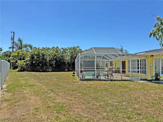 5201 Pocatella CT, Cape Coral, FL 33904