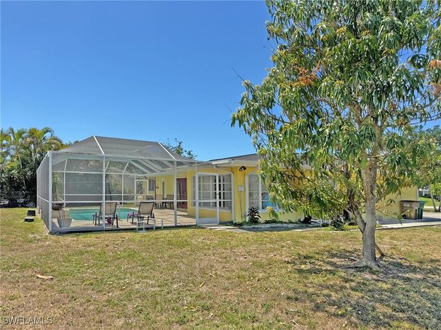 5201 Pocatella CT, Cape Coral, FL 33904