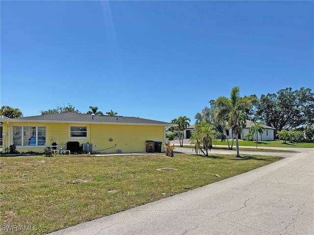 5201 Pocatella CT, Cape Coral, FL 33904