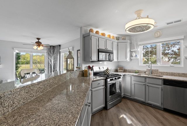 1078 Lakeland WAY #9-56, Lake Geneva, WI 53147