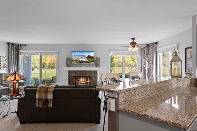 1078 Lakeland WAY #9-56, Lake Geneva, WI 53147