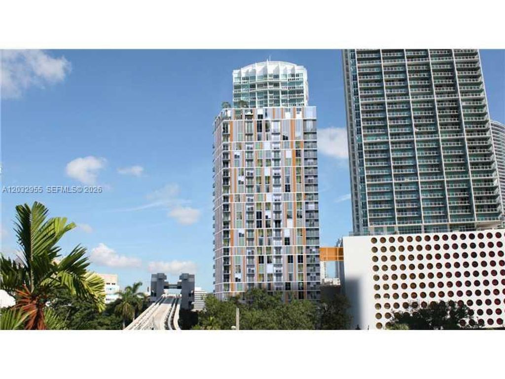 31 SE 6TH ST 1106, Miami, FL 33131