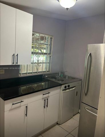 1176 NW 38th St 2, Miami, FL 33127