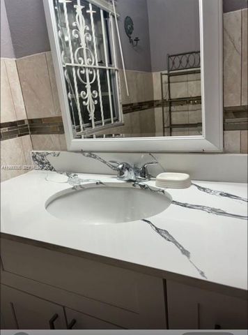 1176 NW 38th St 2, Miami, FL 33127