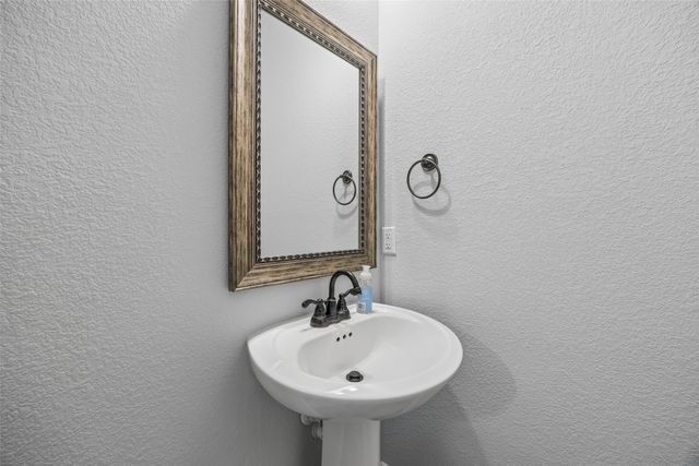 2533 Westbank Trail, Garland, TX 75042