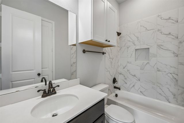 2533 Westbank Trail, Garland, TX 75042