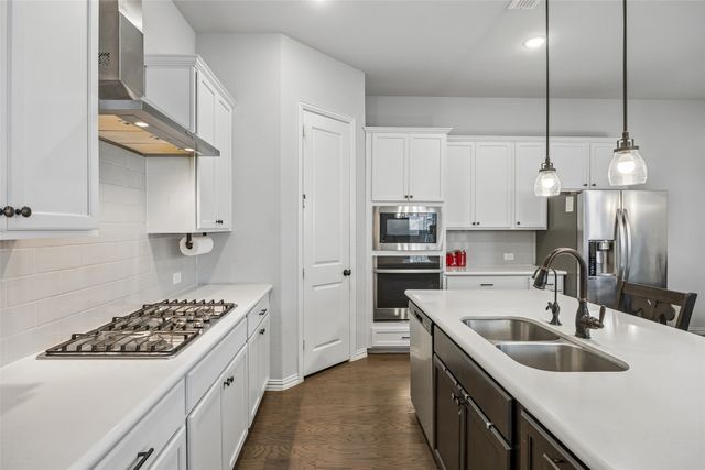 2533 Westbank Trail, Garland, TX 75042