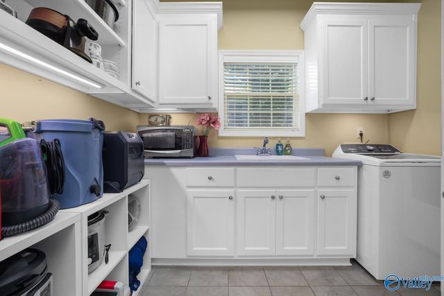 2961 Hobbs Island Road SE, Huntsville, AL 35803