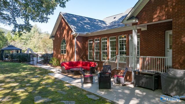 2961 Hobbs Island Road SE, Huntsville, AL 35803