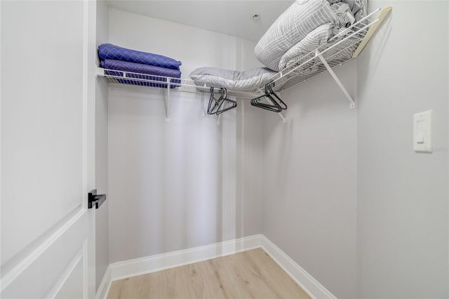 13427 BLUE HERON BEACH DRIVE 1805, Orlando, FL 32821