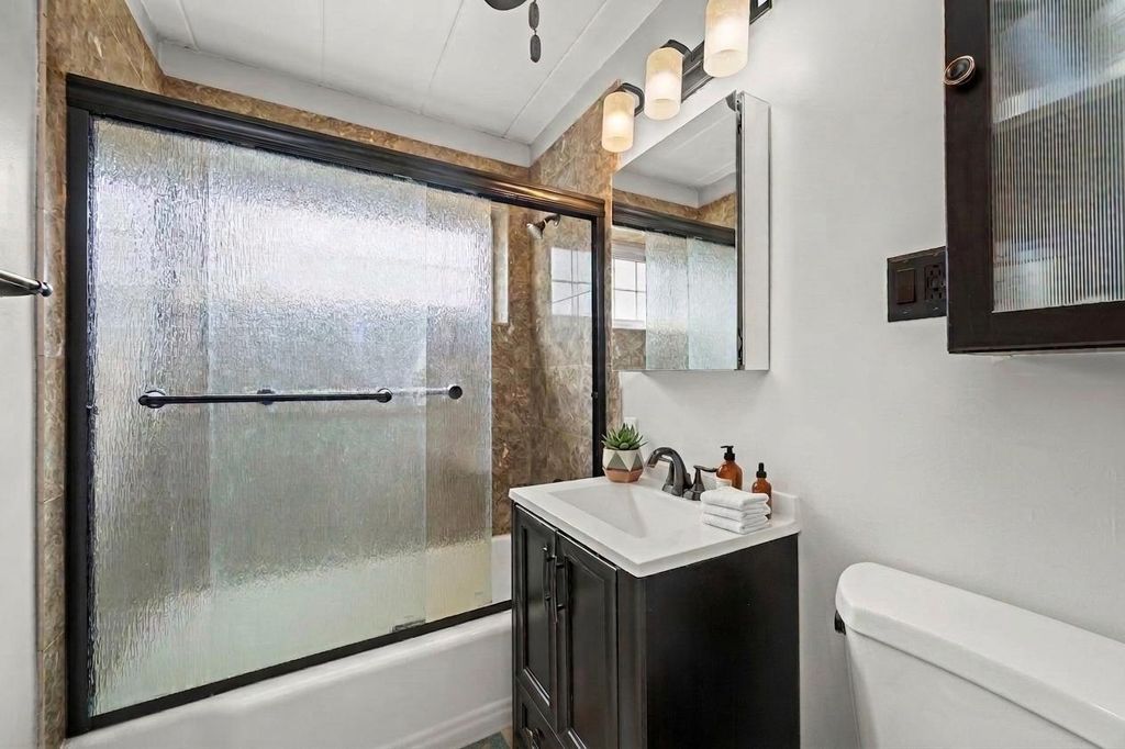 1445 W Touhy Avenue 9A, Park Ridge, IL 60068 — photo 5