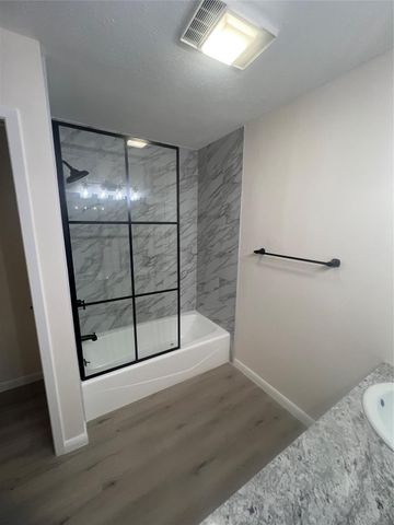 2018 Wickersham Drive, Huntsville, TX 77340