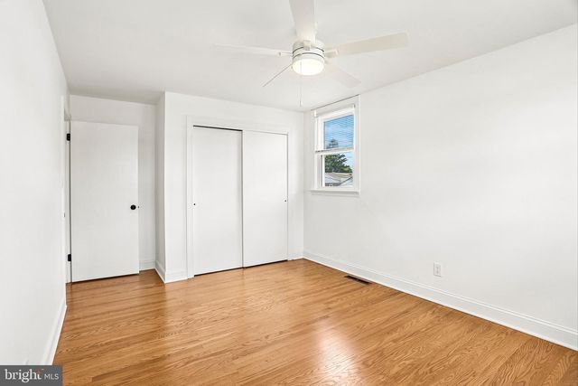 2960 SUNNYCREST RD, Willow Grove, PA 19090