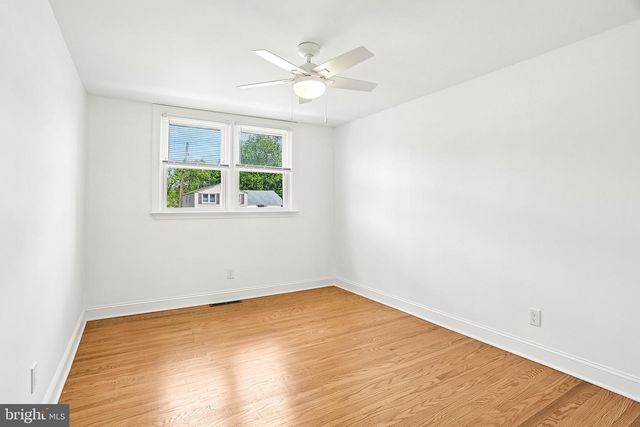 2960 SUNNYCREST RD, Willow Grove, PA 19090