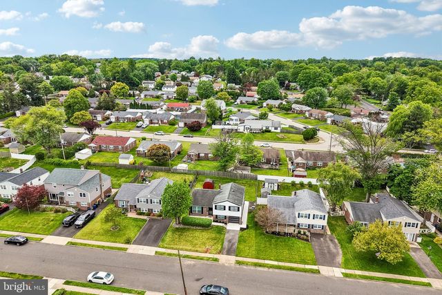2960 SUNNYCREST RD, Willow Grove, PA 19090