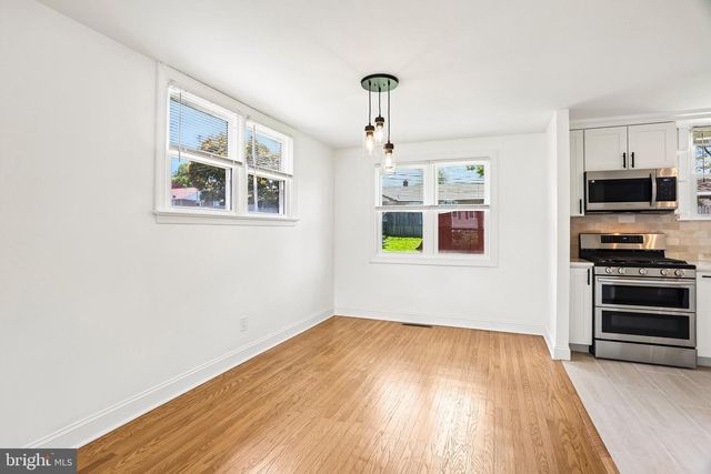 2960 SUNNYCREST RD, Willow Grove, PA 19090