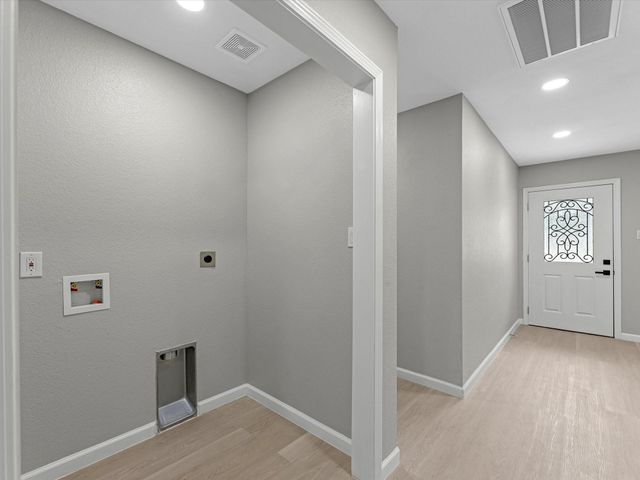 5039 Briscoe Street, Houston, TX 77033
