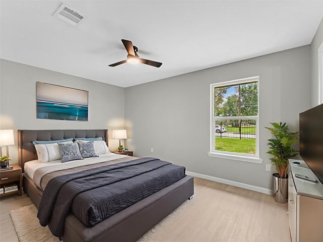 5039 Briscoe Street, Houston, TX 77033