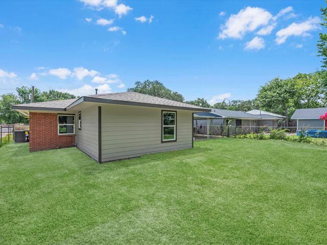5039 Briscoe Street, Houston, TX 77033