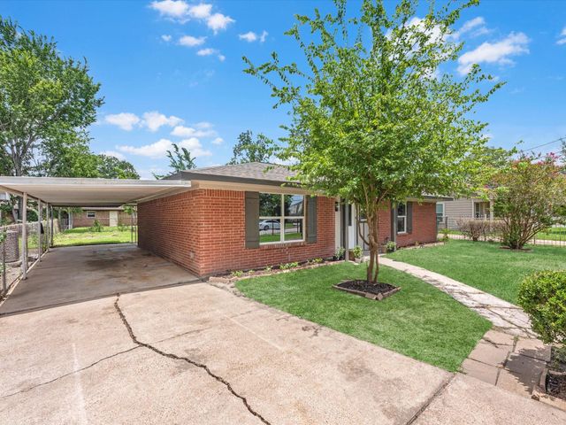 5039 Briscoe Street, Houston, TX 77033