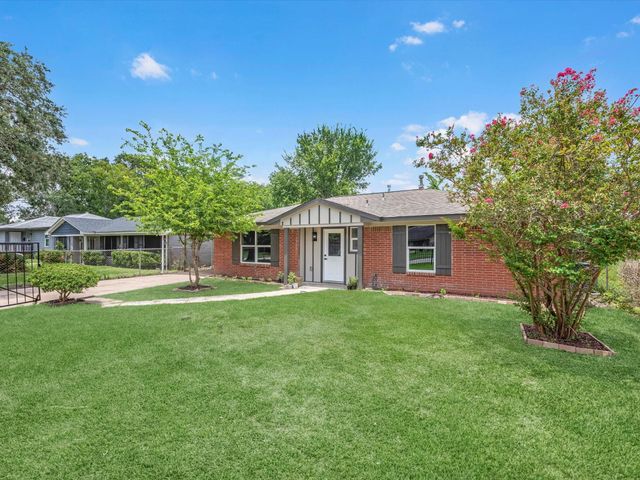 5039 Briscoe Street, Houston, TX 77033