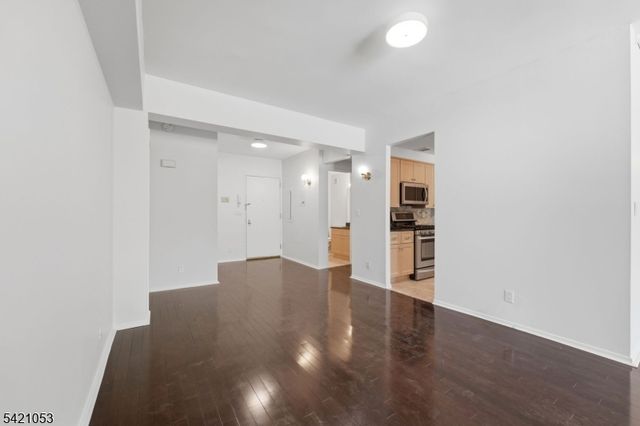 609 W South Orange Ave 4U, South Orange Village Twp., NJ 07079