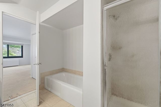 609 W South Orange Ave 4U, South Orange Village Twp., NJ 07079