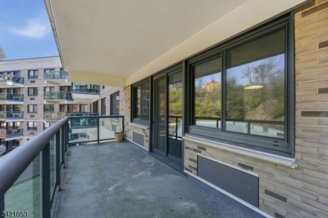 609 W South Orange Ave 4U, South Orange Village Twp., NJ 07079