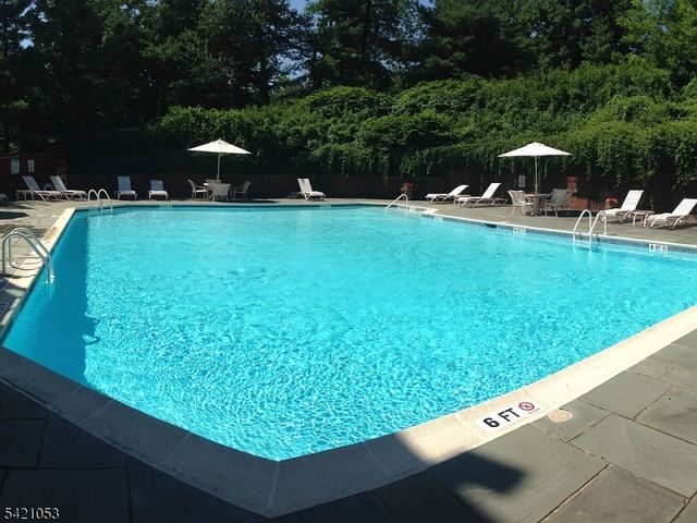 609 W South Orange Ave 4U, South Orange Village Twp., NJ 07079