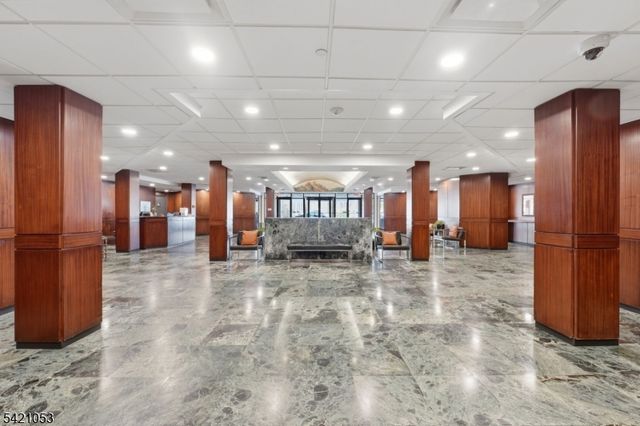 609 W South Orange Ave 4U, South Orange Village Twp., NJ 07079