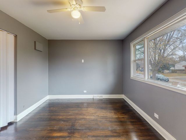 16439 Hermitage Avenue, Markham, IL 60428