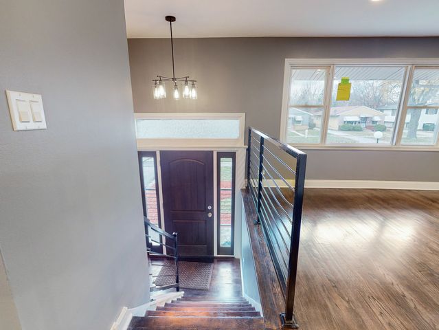 16439 Hermitage Avenue, Markham, IL 60428