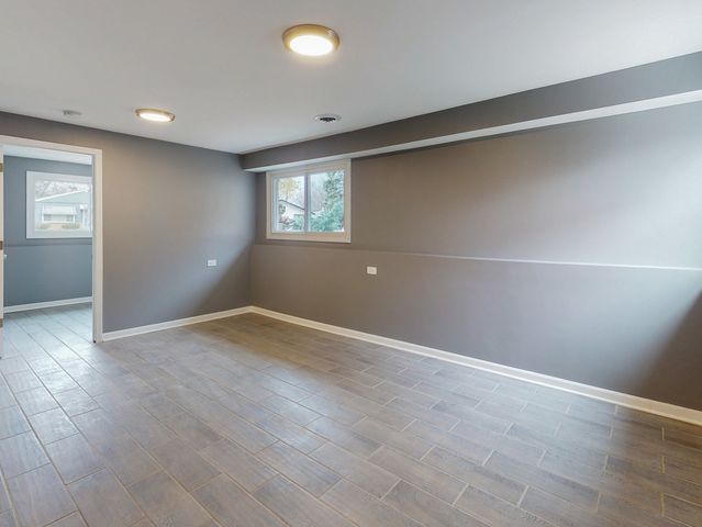16439 Hermitage Avenue, Markham, IL 60428