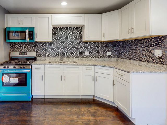16439 Hermitage Avenue, Markham, IL 60428