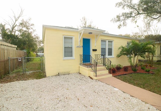 3909 N DARWIN AVENUE, Tampa, FL 33603
