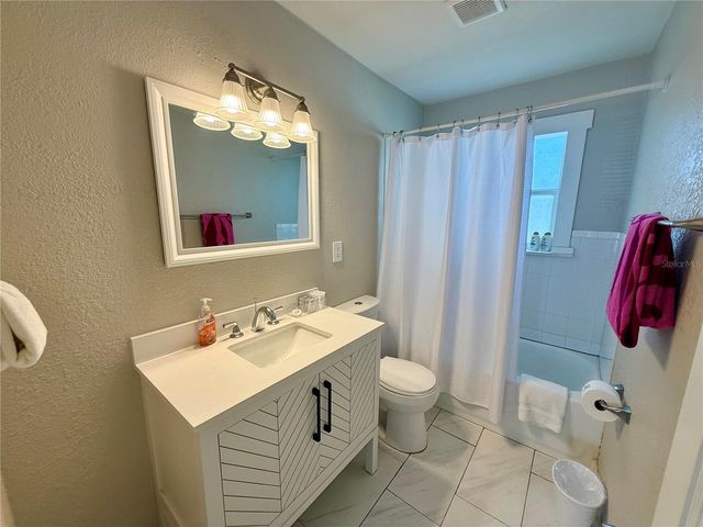 3909 N DARWIN AVENUE, Tampa, FL 33603