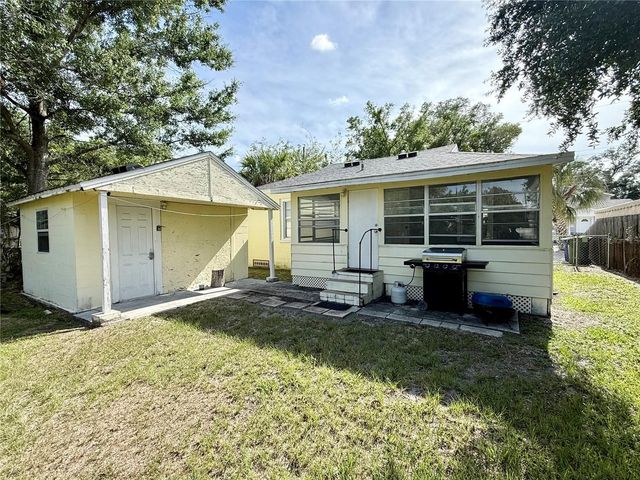 3909 N DARWIN AVENUE, Tampa, FL 33603